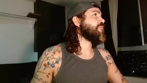 Snapshot of kingcat420 chatting on 10-19-25, 04:02 Jake online show from 10-19-25, 04:02