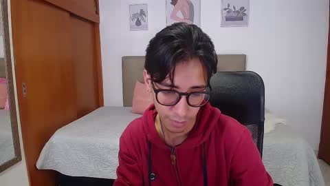 kingdanny_8 online show from 11-30-25, 05:00