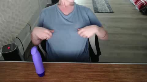 Scarred Thighs online show from 01-16-26, 10:14