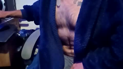 Snapshot of kingfisherrobbie chatting on 10-02-25, 06:26 Robbie  online show from 10-02-25, 06:26