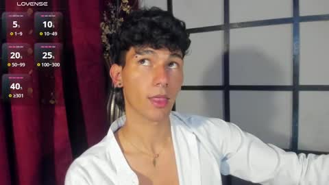 Snapshot of kingparker1 chatting on 12-04-24, 10:46 A L E X online show from 12-04-24, 10:46