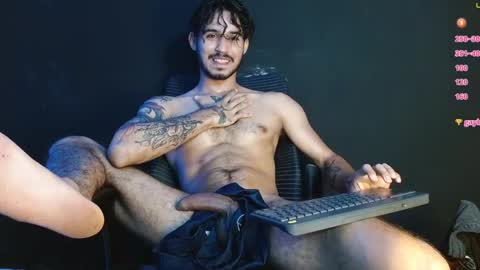 Snapshot of kingsakuna chatting on 12-22-24, 10:25 alberto online show from 12-22-24, 10:25