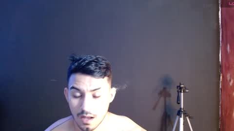 Snapshot of kingsakuna chatting on 02-23-25, 12:05 alberto online show from 02-23-25, 12:05