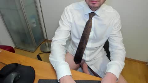 kinksubbydubby online show from 12-17-25, 08:04