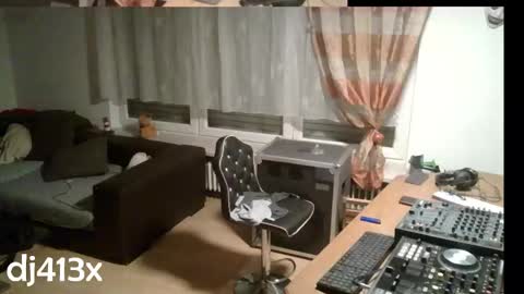 kinky_413x online show from 02-19-26, 12:28