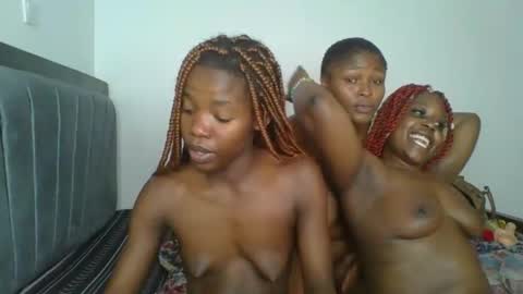 kinky_aria online show from 11-17-25, 11:32