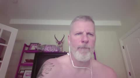 Snapshot of kinky_keven chatting on 09-22-25, 05:37 kinky_keven online show from 09-22-25, 05:37