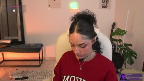 Mary your fav curly girl online show from 11-24-25, 07:02