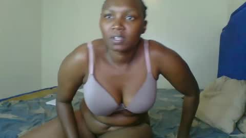 Snapshot of kinky_roey chatting on 02-12-25, 11:07 kinky_roey online show from 02-12-25, 11:07