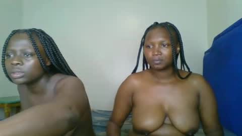 Snapshot of kinky_roey chatting on 02-18-25, 12:28 kinky_roey online show from 02-18-25, 12:28