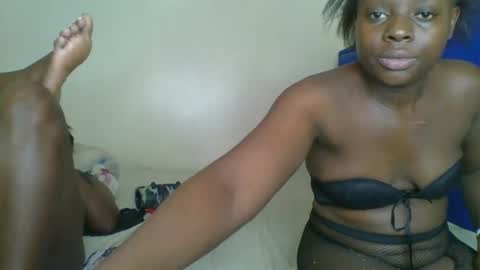 Snapshot of kinky_roey chatting on 02-28-25, 08:31 kinky_roey online show from 02-28-25, 08:31