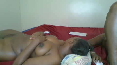 Snapshot of kinky_roey chatting on 03-07-25, 12:37 kinky_roey online show from 03-07-25, 12:37