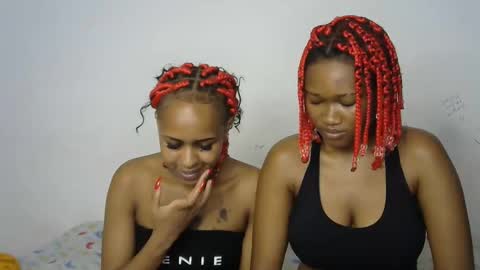 Snapshot of kinky_secrett chatting on 09-20-25, 08:37 Cupshee and cushey online show from 09-20-25, 08:37