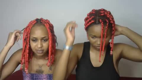 Snapshot of kinky_secrett chatting on 10-01-25, 07:36 Cupshee and cushey online show from 10-01-25, 07:36