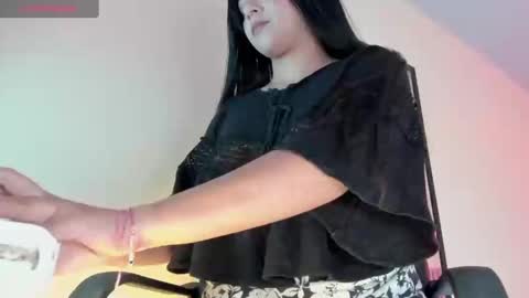 kinky yeyns online show from 01-14-25, 11:37