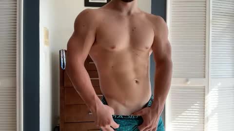 kinkybuffboy online show from 12-24-24, 04:40