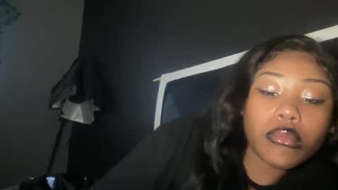 Bunniii online show from 01-24-25, 09:26