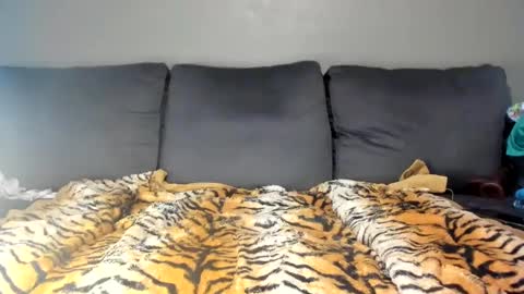 Kinky online show from 01-07-25, 03:33