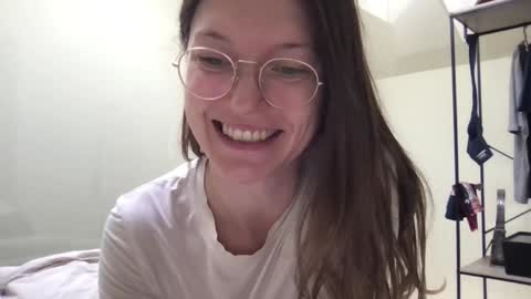 Snapshot of kinkyorange_ chatting on 01-09-25, 12:19 Mary the Soulmate online show from 01-09-25, 12:19