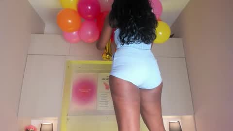 M A R A  online show from 01-13-26, 11:59