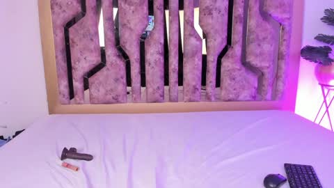 kiomi_san online show from 01-25-25, 10:50