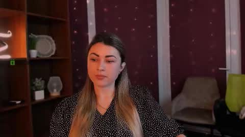 kira fox x online show from 11-12-25, 12:27