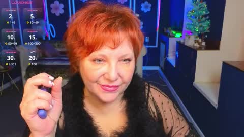 Kira Kennet online show from 12-15-25, 03:22