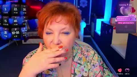 Snapshot of kira_kennet chatting on 03-11-26, 08:59 Kira Kennet online show from 03-11-26, 08:59