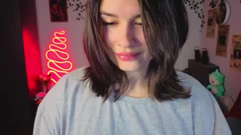 Kira VanKick online show from 11-05-25, 05:13