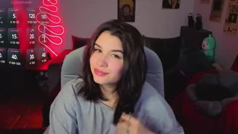 Kira VanKick online show from 11-14-25, 04:06