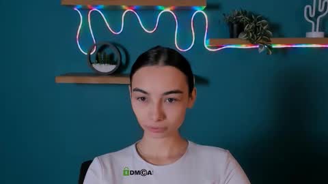 Snapshot of kira_light__ chatting on 10-21-25, 08:37 kira_light__ online show from 10-21-25, 08:37