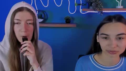 Snapshot of kira_light__ chatting on 10-23-25, 08:57 kira_light__ online show from 10-23-25, 08:57