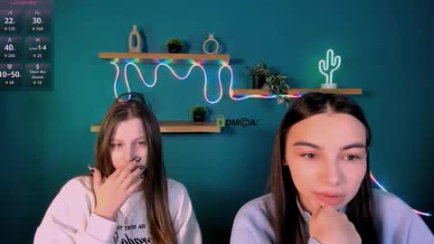 Snapshot of kira_light__ chatting on 11-27-25, 09:22 kira_light__ online show from 11-27-25, 09:22