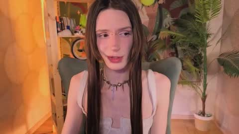 Snapshot of kira_long chatting on 02-17-26, 05:26 MADI online show from 02-17-26, 05:26