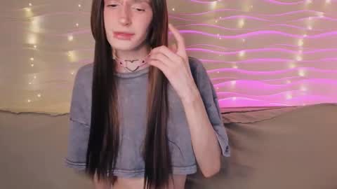 Snapshot of kira_long chatting on 02-18-26, 05:36 MADI online show from 02-18-26, 05:36