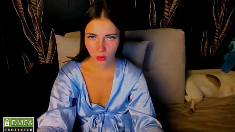 Snapshot of kira_moon_1 chatting on 10-20-25, 06:52 Kira online show from 10-20-25, 06:52