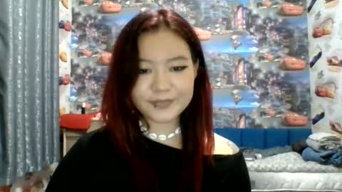 Kira online show from 09-29-25, 06:13