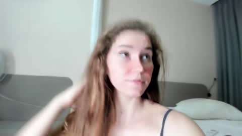 love you online show from 11-04-25, 03:33