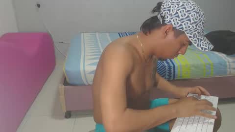 Snapshot of kirah_69 chatting on 01-12-25, 01:53 kirah_69 online show from 01-12-25, 01:53