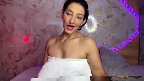 Snapshot of kiraka155207 chatting on 11-23-25, 09:36 kira online show from 11-23-25, 09:36