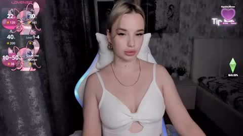 Snapshot of kirakrox chatting on 10-14-25, 06:42 kirakrox online show from 10-14-25, 06:42