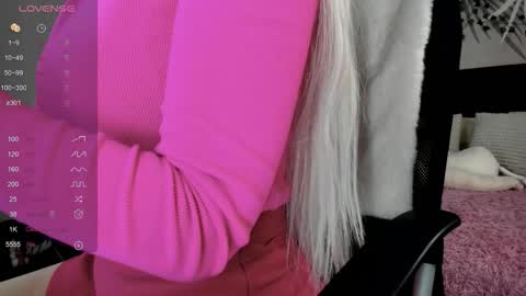 Kira online show from 12-02-25, 01:55