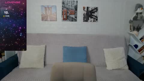 kiramartins cat online show from 12-28-24, 04:19