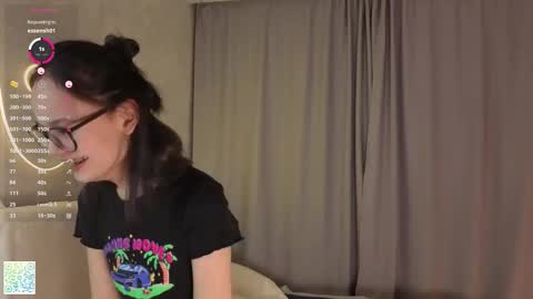 Snapshot of kirbycallaro chatting on 02-25-26, 06:06 Miko online show from 02-25-26, 06:06