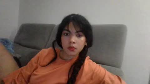 Snapshot of kiri_cute chatting on 12-11-24, 05:32 Kiri online show from 12-11-24, 05:32