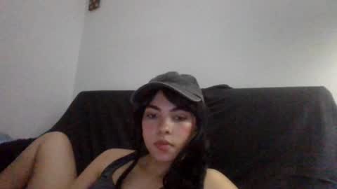 Snapshot of kiri_cute chatting on 01-05-25, 08:22 Kiri online show from 01-05-25, 08:22