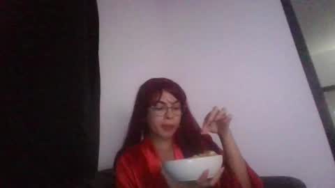 Snapshot of kiri_cute chatting on 02-10-25, 05:47 Kiri online show from 02-10-25, 05:47