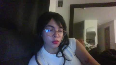 Snapshot of kiri_cute chatting on 02-17-25, 04:53 Kiri online show from 02-17-25, 04:53