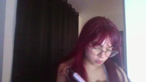 Snapshot of kiri_cute chatting on 02-20-25, 05:23 Kiri online show from 02-20-25, 05:23