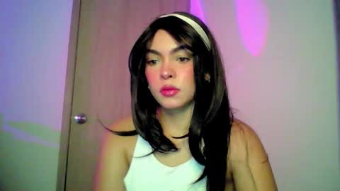 Snapshot of kiri_cute chatting on 09-23-25, 05:32 Kiri online show from 09-23-25, 05:32